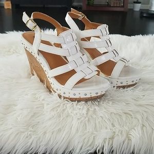 Mossimo white wedges